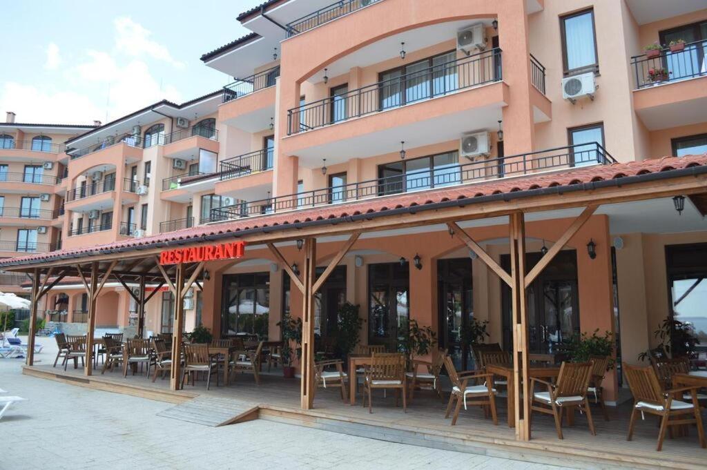 סבטי ולאס Sunny Star Dreams Condo W Prime Location, Pool, Sea View מראה חיצוני תמונה